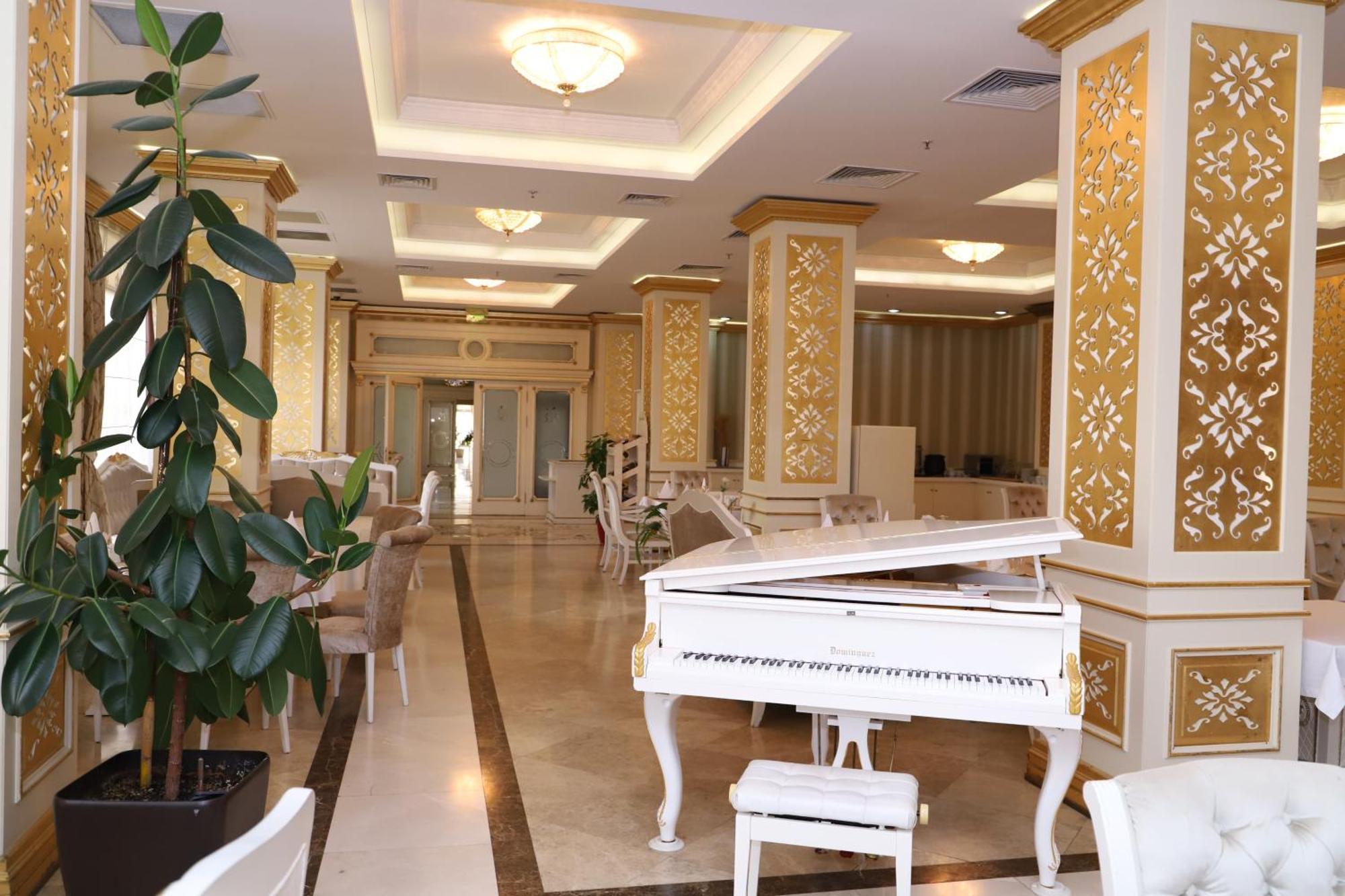 Ayan Palace Hotel Tovuz エクステリア 写真